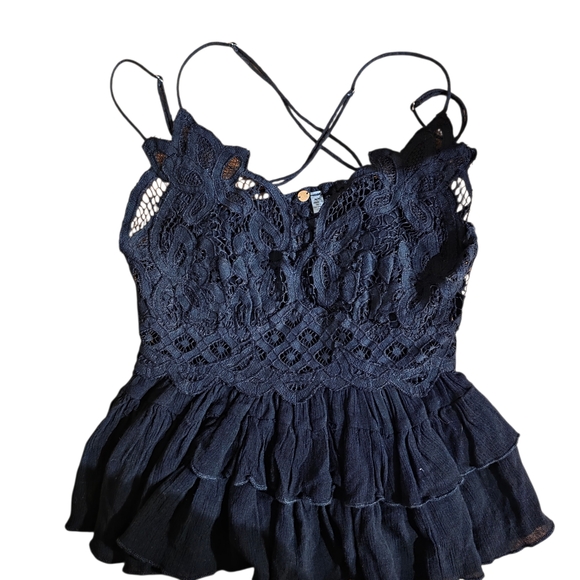 FB ADELLA CAMI SIZE MEDIUM - Picture 3 of 5